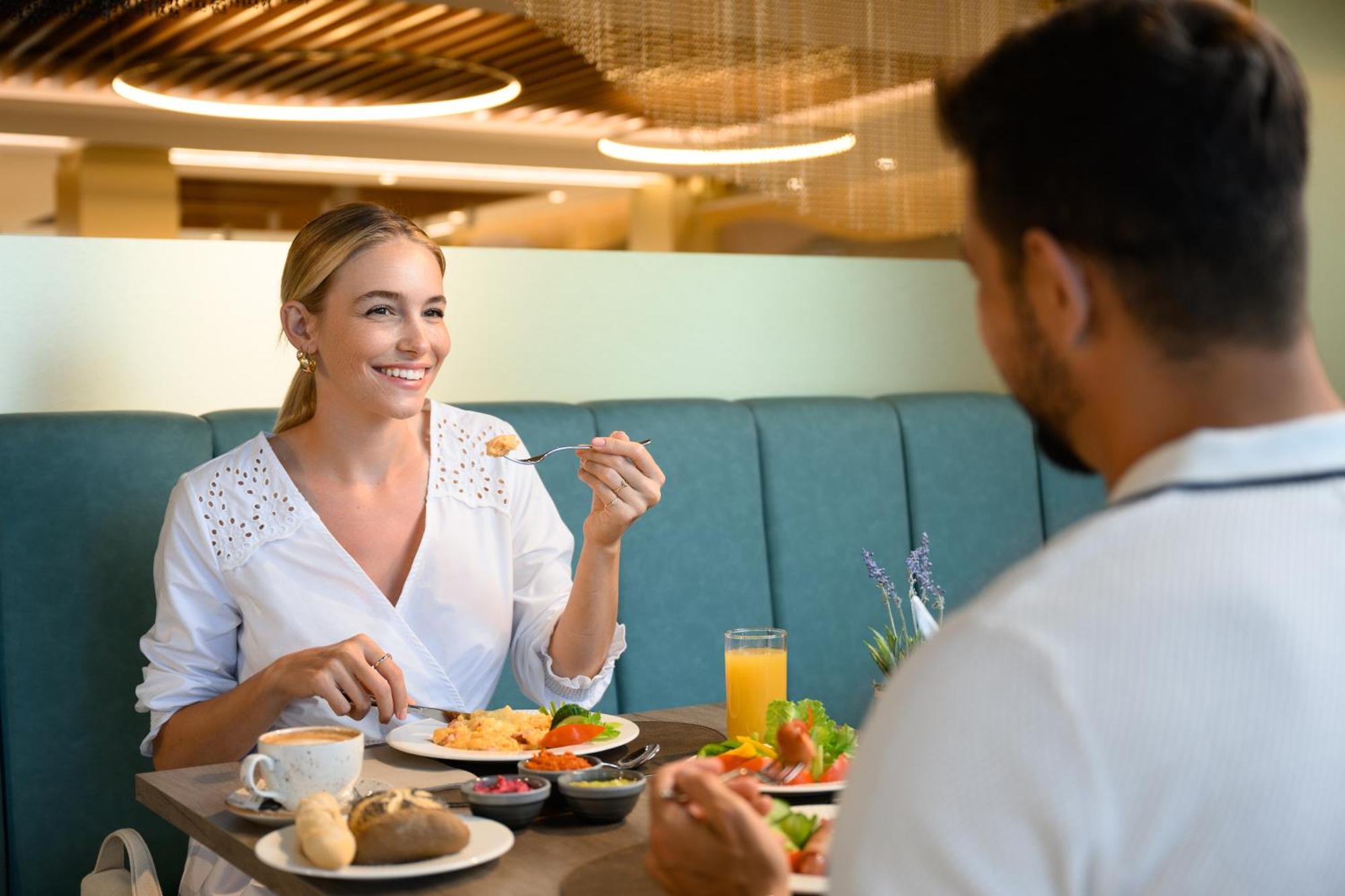 Kenese Bay Garden Resort & Conference バラトンケネシェ エクステリア 写真